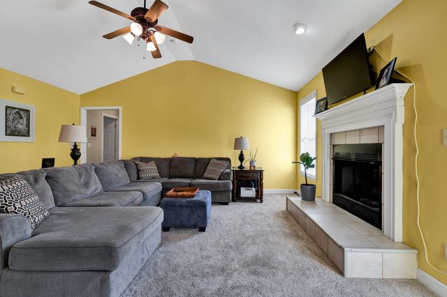 6082 Wardwell Drive, Ooltewah, TN 37363
