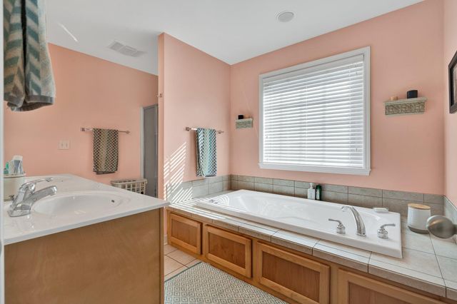 6082 Wardwell Drive, Ooltewah, TN 37363