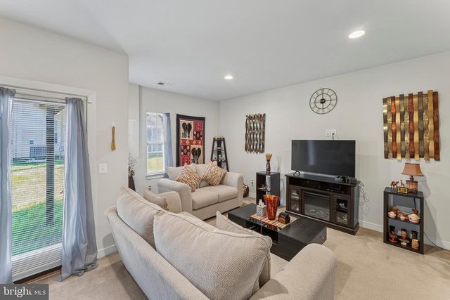 112 SHAMROCK DR, Stafford, VA 22556