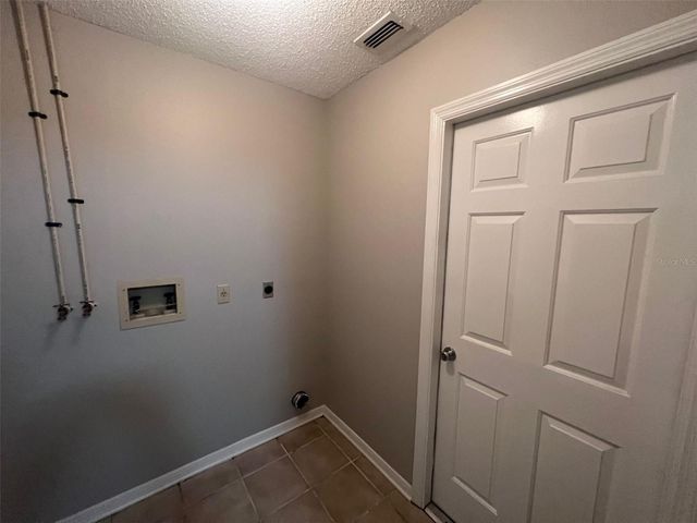 512 FINCH COURT, Poinciana, FL 34759