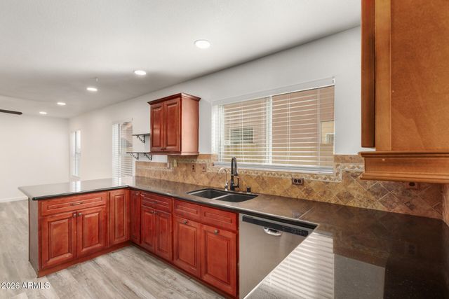 7619 W CINNABAR Avenue, Peoria, AZ 85345