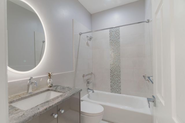 8432 Siciliano Street, Boynton Beach, FL 33472