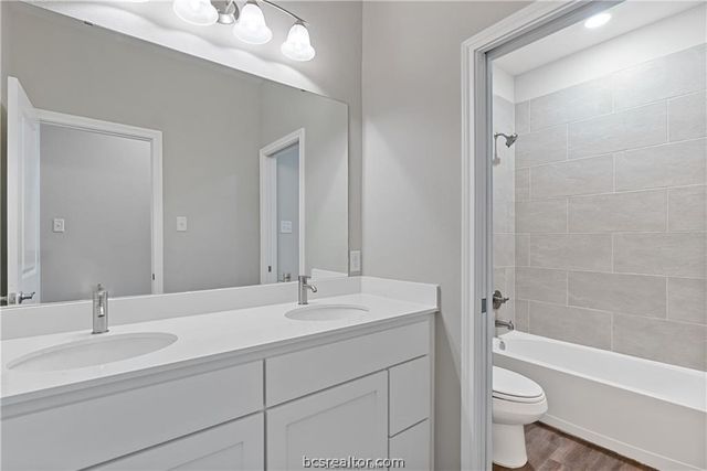 2521 Shady Route Lane, Bryan, TX 77808