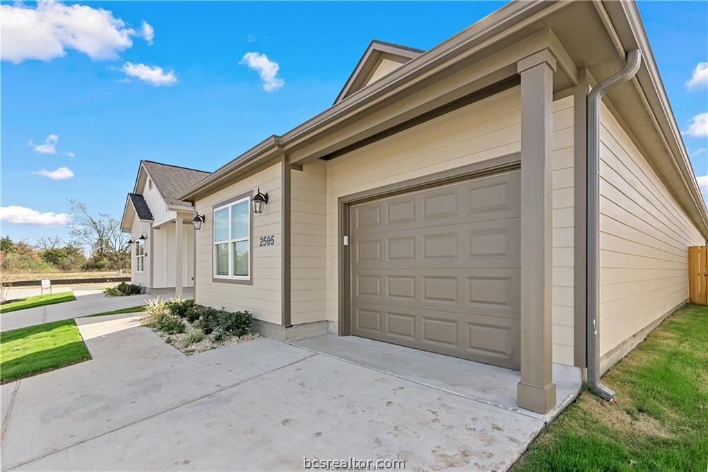 2521 Shady Route Lane, Bryan, TX 77808 — photo 3