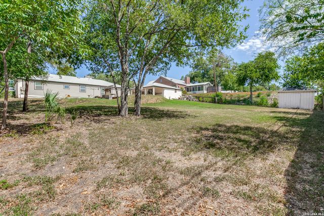 414 E HATHAWAY DR, San Antonio, TX 78209