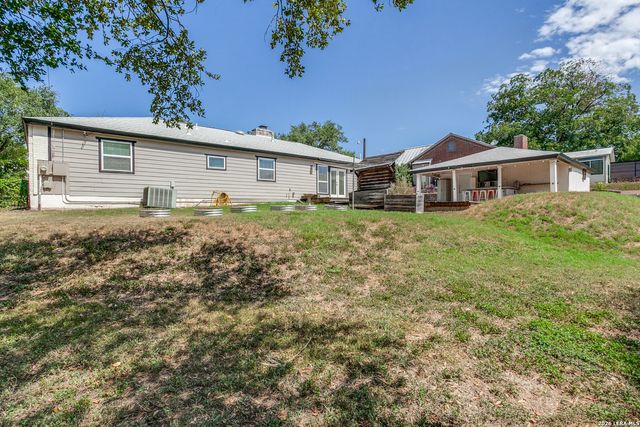 414 E HATHAWAY DR, San Antonio, TX 78209