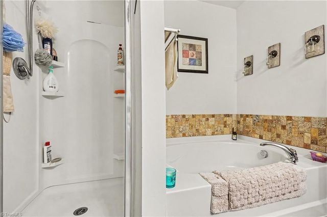1601 Haddington Point Drive, Kernersville, NC 27284