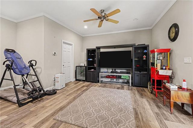 1601 Haddington Point Drive, Kernersville, NC 27284
