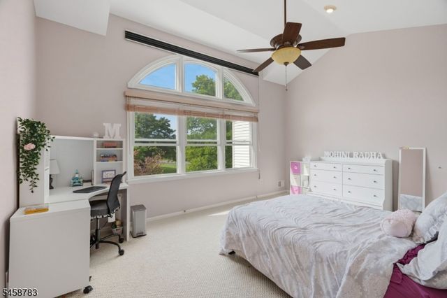 7 Aspen Dr, Hillsborough Twp., NJ 08844
