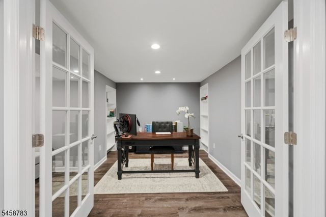 7 Aspen Dr, Hillsborough Twp., NJ 08844