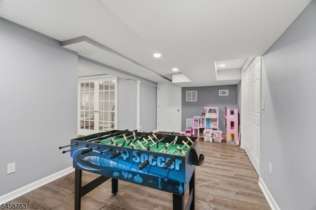 7 Aspen Dr, Hillsborough Twp., NJ 08844