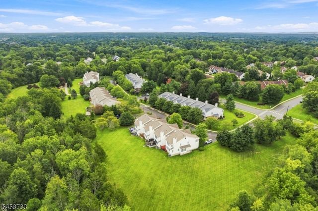 7 Aspen Dr, Hillsborough Twp., NJ 08844
