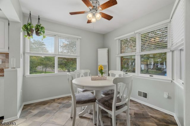 7 Aspen Dr, Hillsborough Twp., NJ 08844