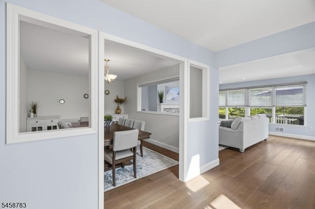 7 Aspen Dr, Hillsborough Twp., NJ 08844