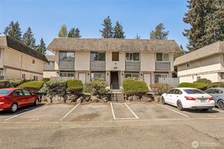 6107 204th Street SW #D2, Lynnwood, WA 98036