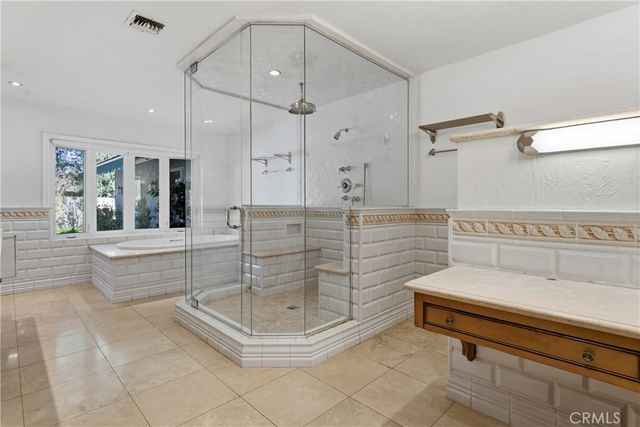 19803 Linnet Street, Woodland Hills, CA 91364