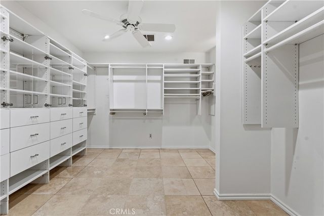 19803 Linnet Street, Woodland Hills, CA 91364