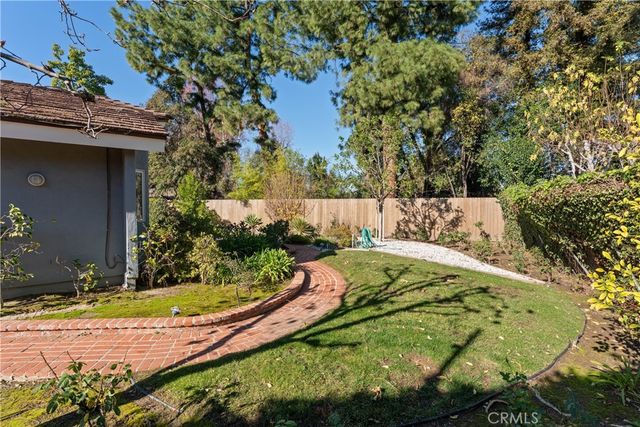 19803 Linnet Street, Woodland Hills, CA 91364