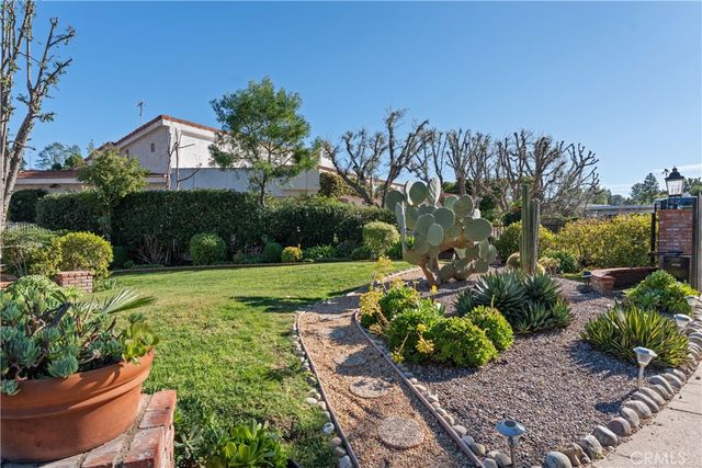 19803 Linnet Street, Woodland Hills, CA 91364