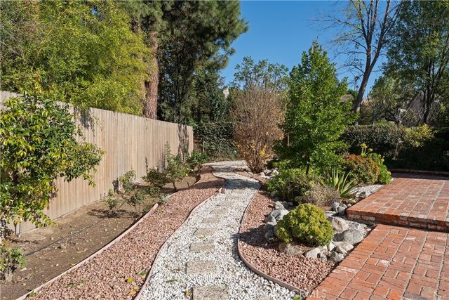 19803 Linnet Street, Woodland Hills, CA 91364