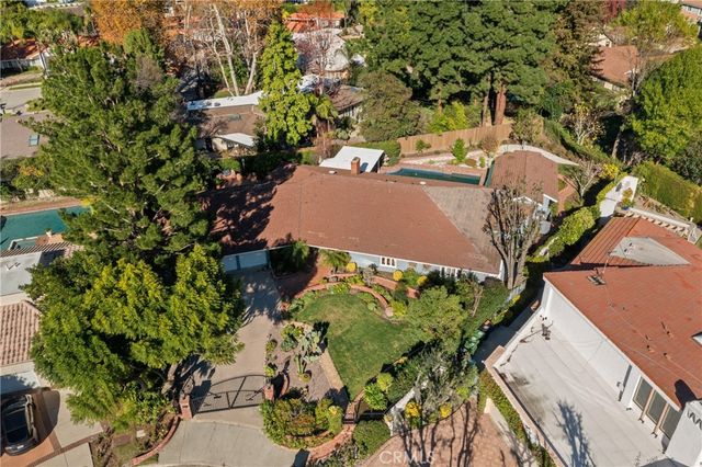 19803 Linnet Street, Woodland Hills, CA 91364