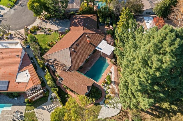 19803 Linnet Street, Woodland Hills, CA 91364