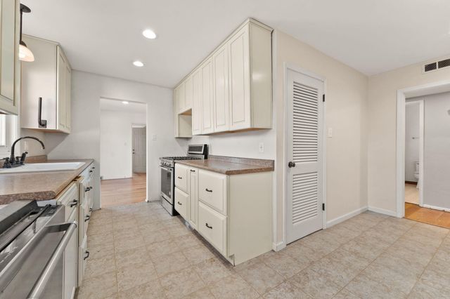 323 S Home Avenue, Rensselaer, IN 47978