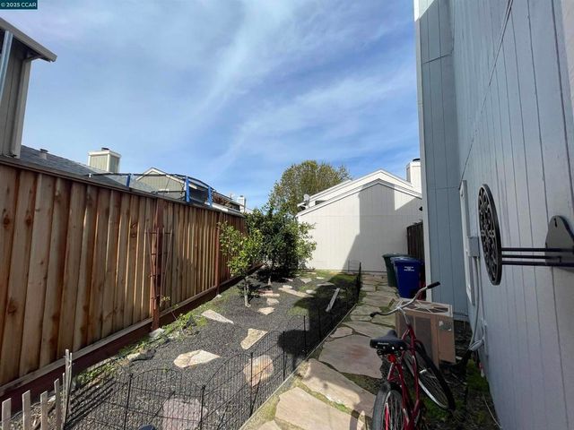 837 Oakwood Way, Oakley, CA 94561