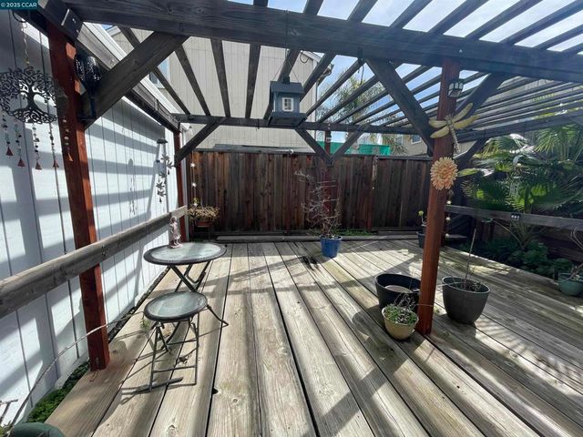 837 Oakwood Way, Oakley, CA 94561