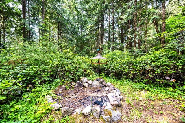 473 Wishkah Lane, Center Island, WA 98221