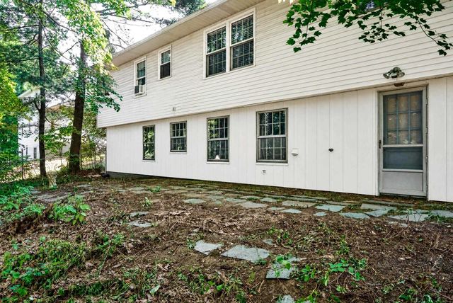 532 Oak Street, Manchester, NH 03104
