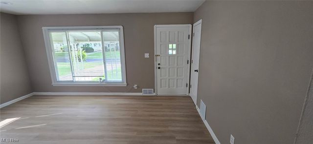 13300 Shady Oak Boulevard, Garfield Heights, OH 44125