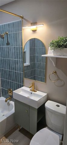 13300 Shady Oak Boulevard, Garfield Heights, OH 44125