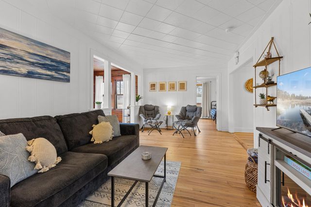 223 3rd Street NW, Crosby, MN 56441