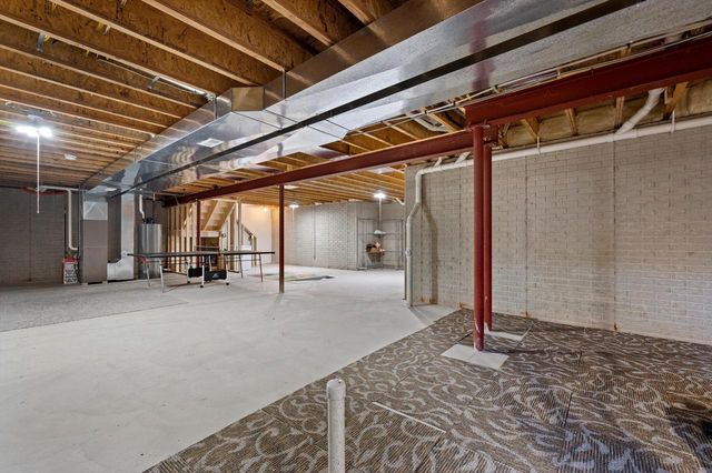 W153N4899 Orchid CIRCLE, Menomonee Falls, WI 53051