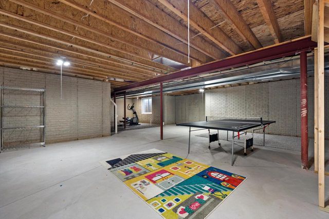 W153N4899 Orchid CIRCLE, Menomonee Falls, WI 53051