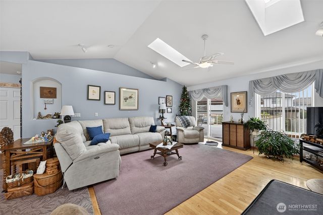 7214 35th Street NE, Marysville, WA 98270