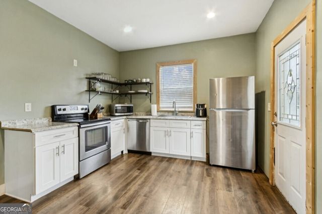 4402 Oak Street, Oakwood, GA 30566