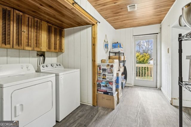 4402 Oak Street, Oakwood, GA 30566