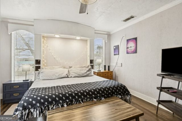 4402 Oak Street, Oakwood, GA 30566