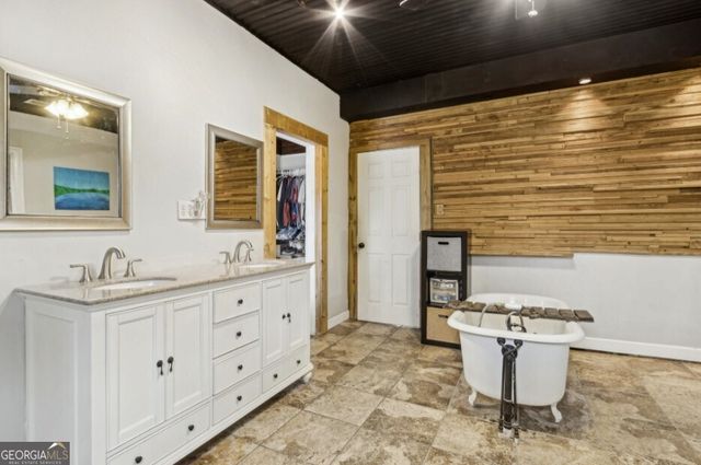 4402 Oak Street, Oakwood, GA 30566