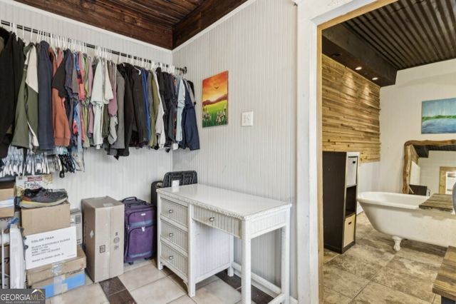 4402 Oak Street, Oakwood, GA 30566