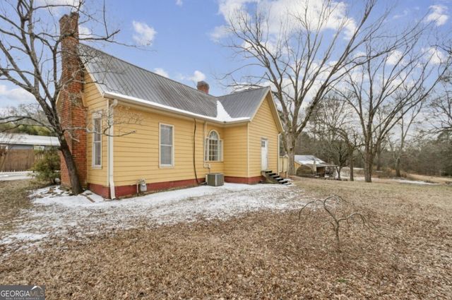 4402 Oak Street, Oakwood, GA 30566