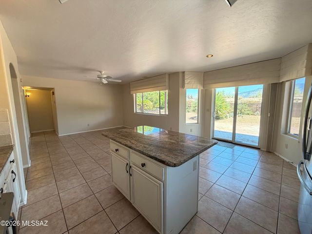 11384 N Sawtooth Road, Tucson, AZ 85737