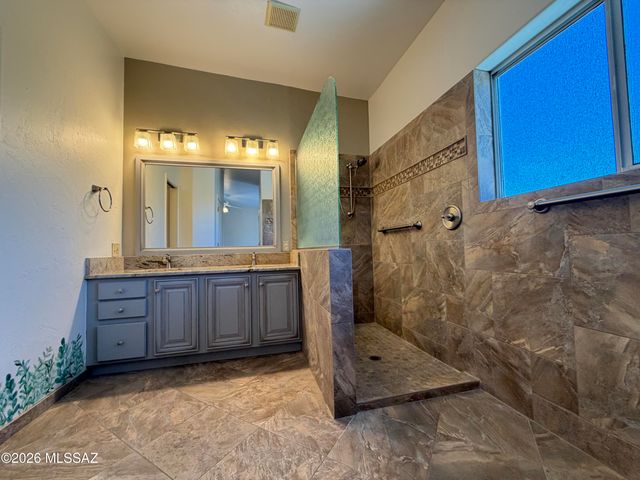 11384 N Sawtooth Road, Tucson, AZ 85737