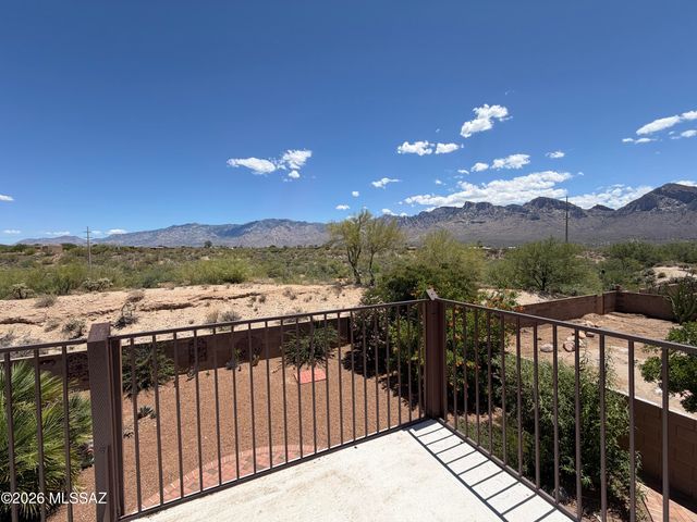 11384 N Sawtooth Road, Tucson, AZ 85737