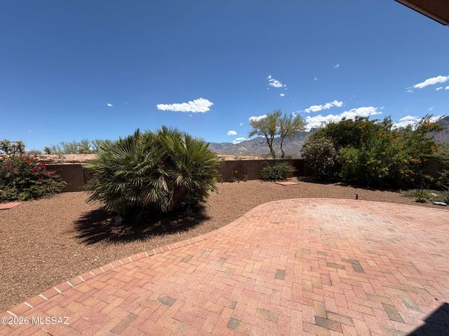 11384 N Sawtooth Road, Tucson, AZ 85737