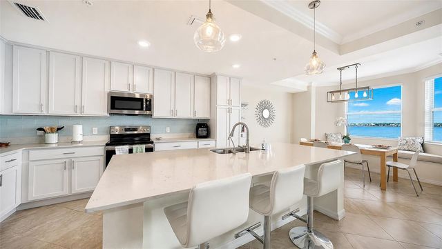 1020 TIDEWATER SHORES LOOP 207, Bradenton, FL 34208