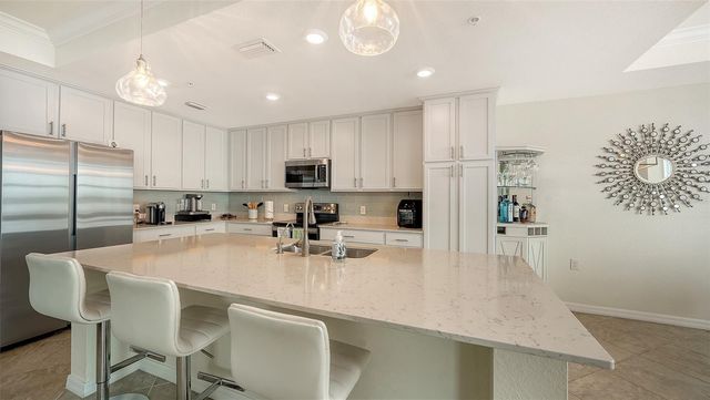 1020 TIDEWATER SHORES LOOP 207, Bradenton, FL 34208