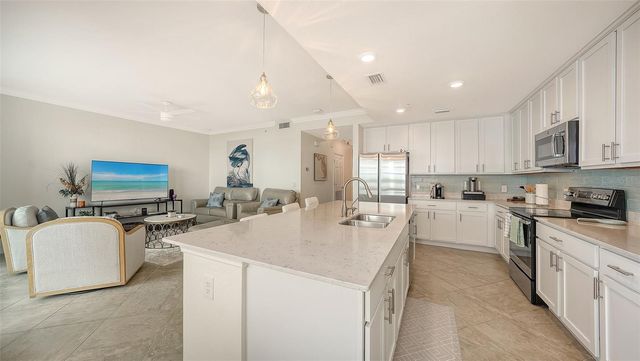 1020 TIDEWATER SHORES LOOP 207, Bradenton, FL 34208